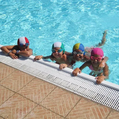 4 Beds, First Floor With Private Outdoor Area, In With Swimming-pool Campiglia Marittima