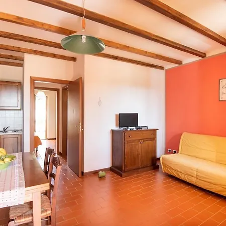 4 Beds, First Floor With Private Outdoor Area, In With Swimming-pool * Campiglia Marittima
